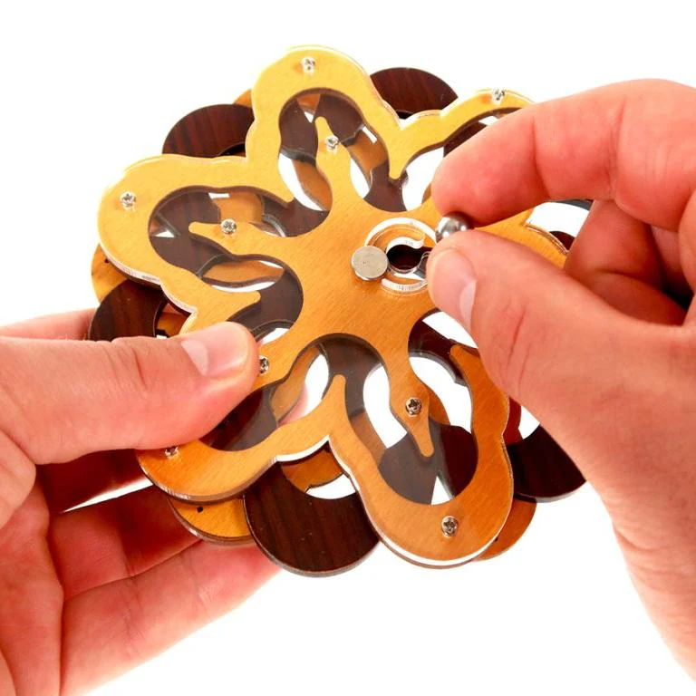 Constantin Star Path - A Triple Layered Maze Puzzle Brainteaser from Recent Toys - for Ages 14+ - Image 8