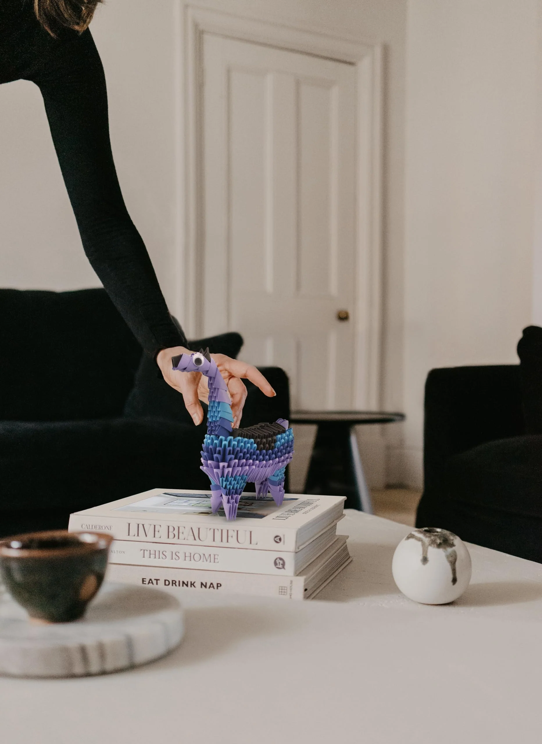 Creagami Llama Origami Set - 480 Piece 3D Modular Paper Sculpture Kit for Craft Enthusiasts Ages 7+ - Image 4