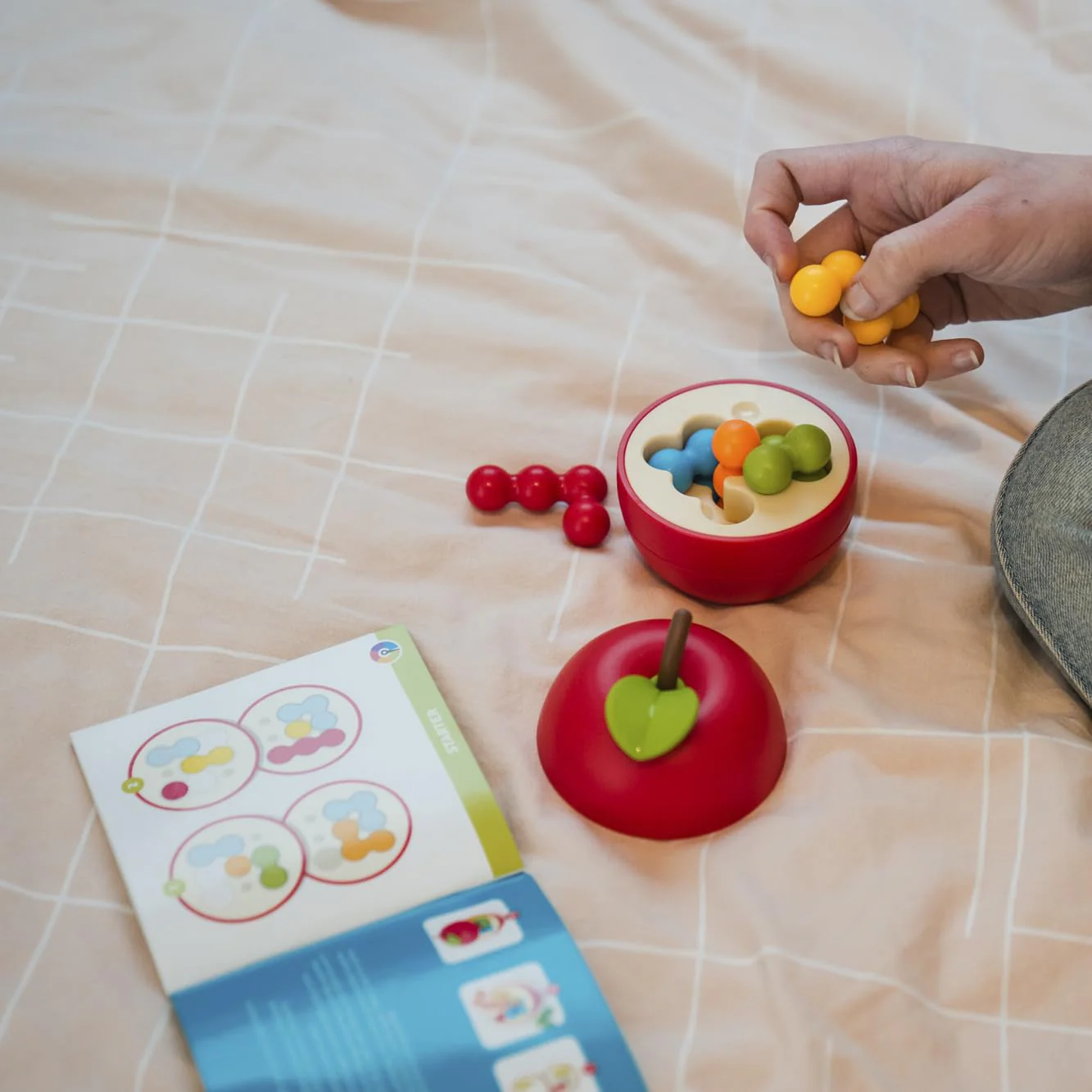 Apple Puzzler 3D Logic Game with 80 Challenges for Ages 8 - Adult. Fit The Worms and Close The Apple! - Image 3