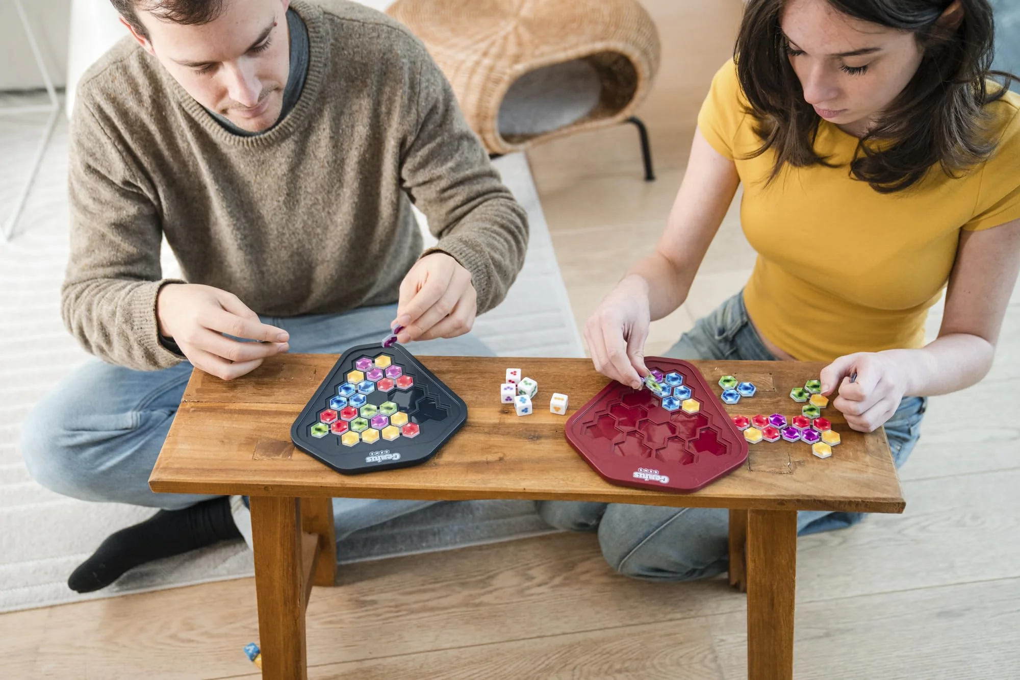 SmartGames Genius Gems from The Classic Two-Player Battle Game for Ages 8 + Now with 5 Levels and Over 10,000 Puzzle Combinations - Image 7