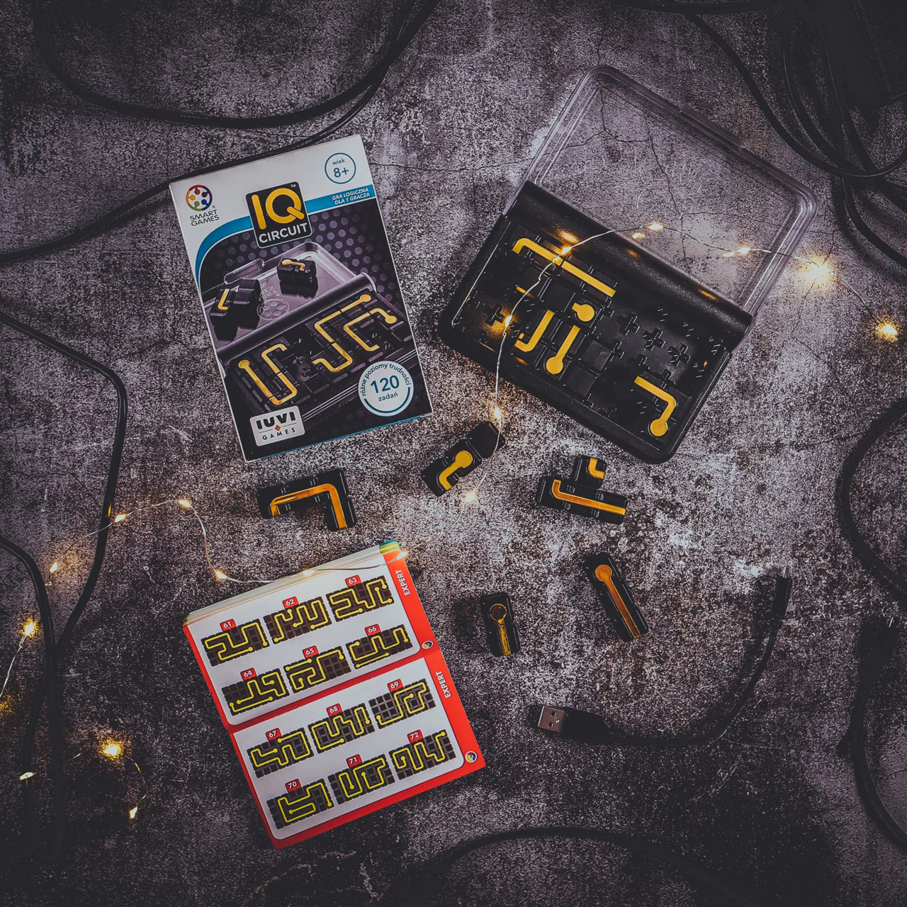 IQ Circuit Portable Travel Game with 120 Challenges for Ages 8+ - Image 4