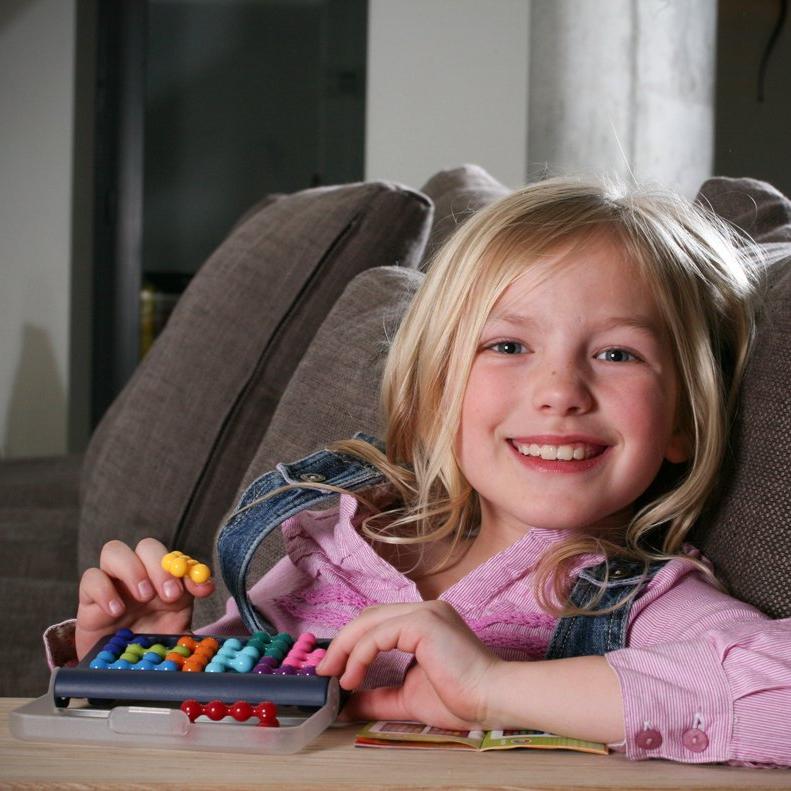 IQ Fit 3D Travel Game with 120 Challenges - Ages 6+ - Image 5