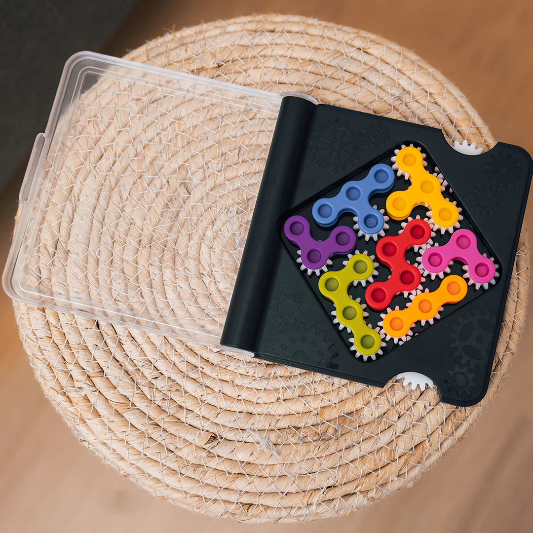 IQ Gears Travel-Friendly Dynamic Logic Game Featuring 120 Challenges for Ages 7+ - Image 6