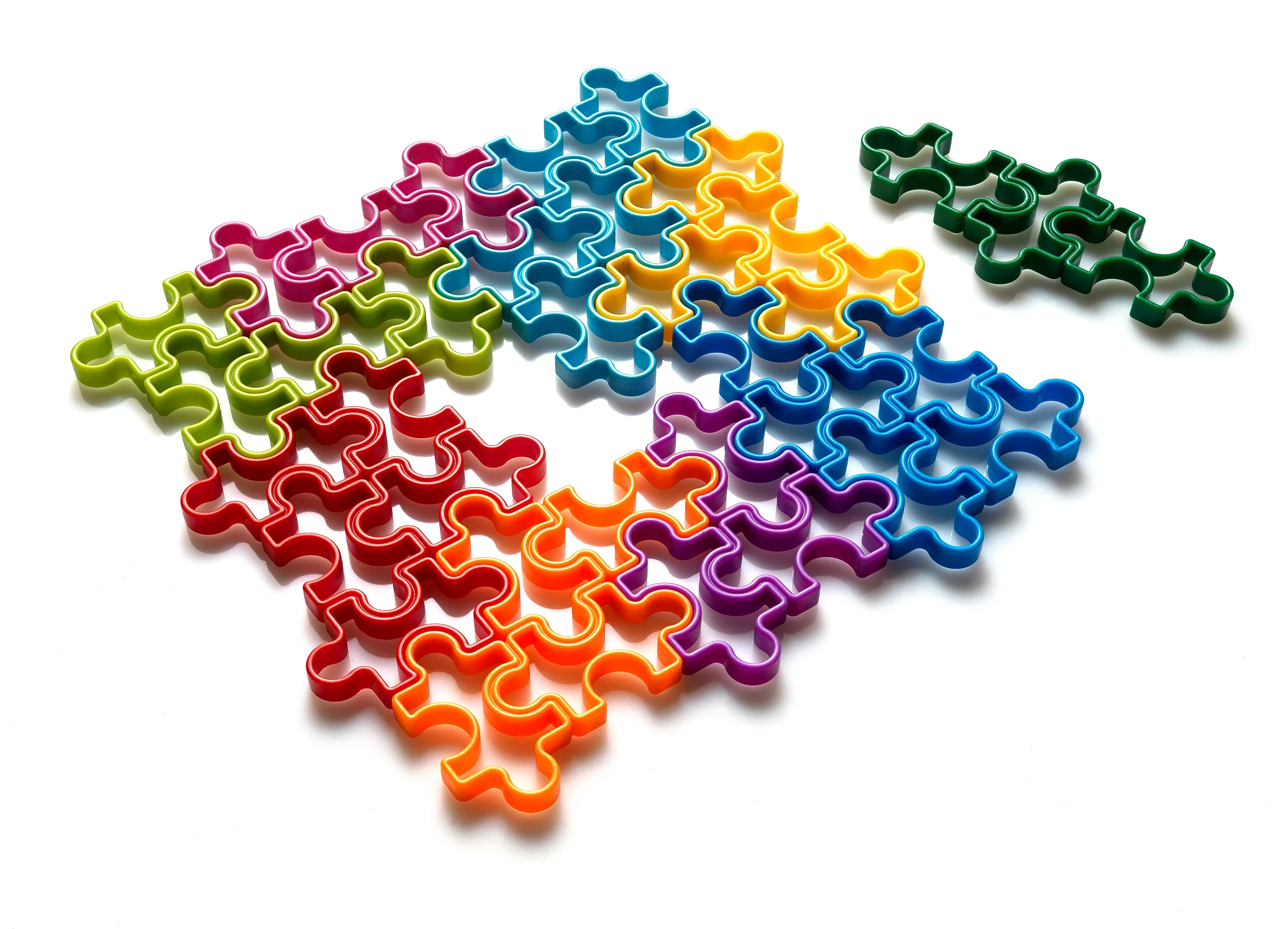 IQ Jigsaw 120 Challenges for Ages 7+ - Image 3