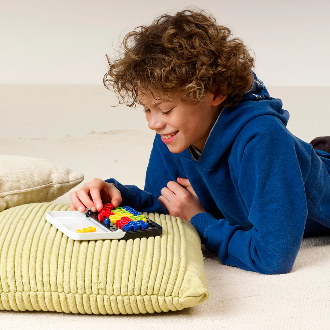 IQ Twist Travel Game with 120 Challenges for Ages 6+ - Image 8