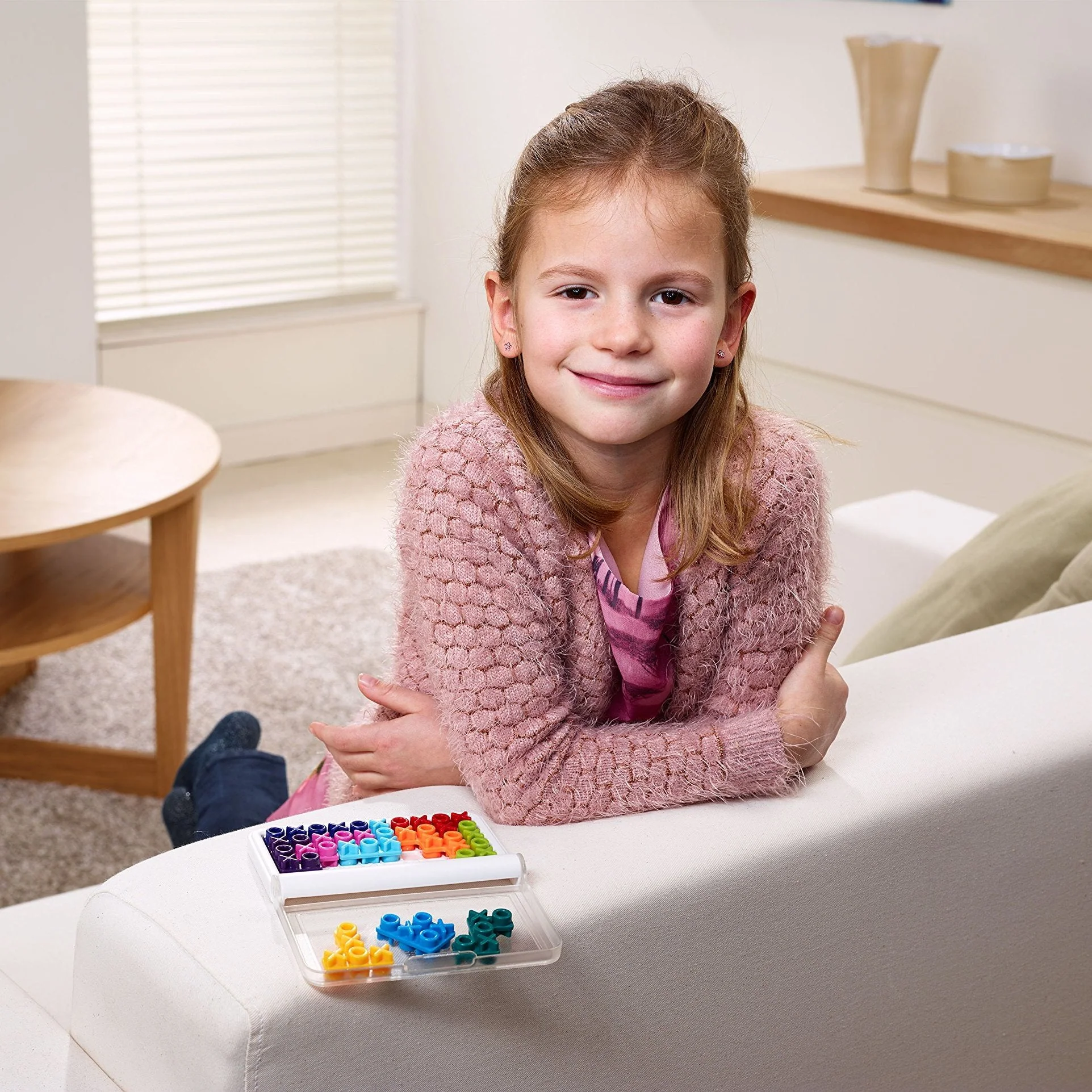 IQ XOXO Travel Game with 120 Challenges for Ages 6+ - Image 6