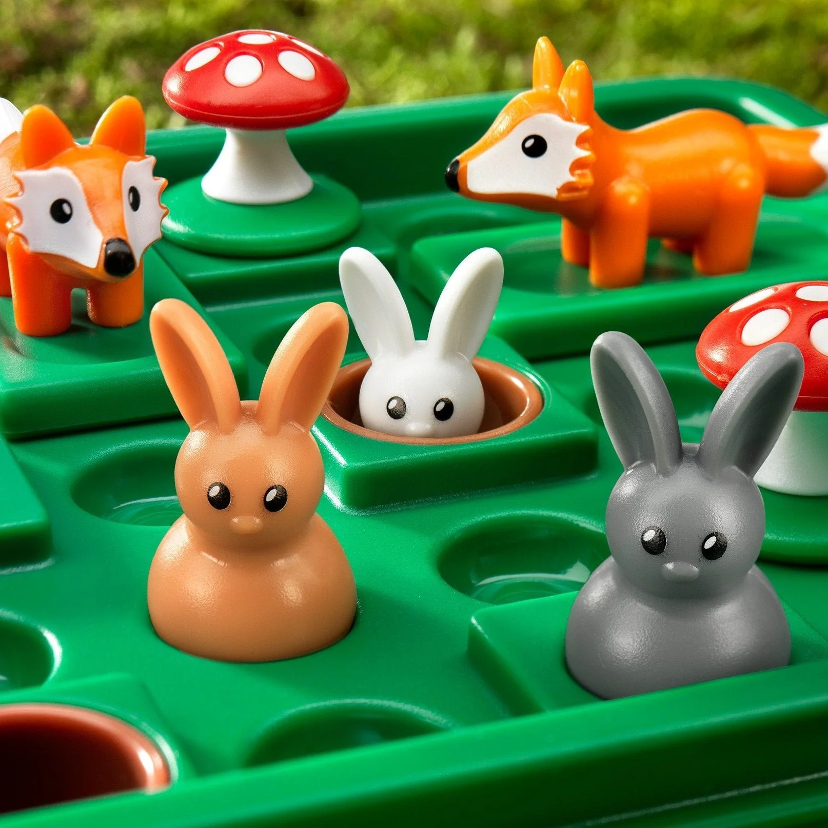 Jump In' Travel Toy Board Game for Kids Ages 7+ - Image 6