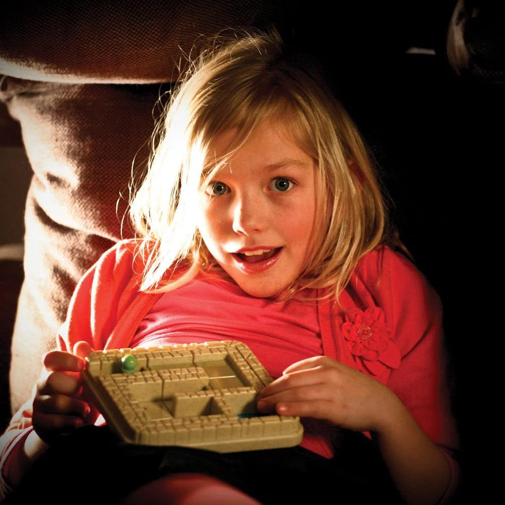 Temple Trap Sliding Travel Game 60 Challenges Ages 7+ - Image 8