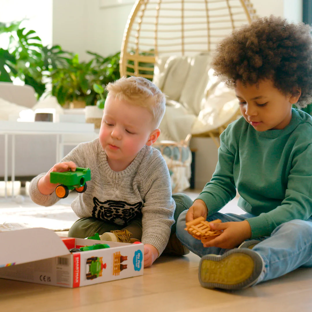 SmartMax My First Farm Tractor STEM Magnetic Discovery Play Set for Ages 1.5+ - Image 9