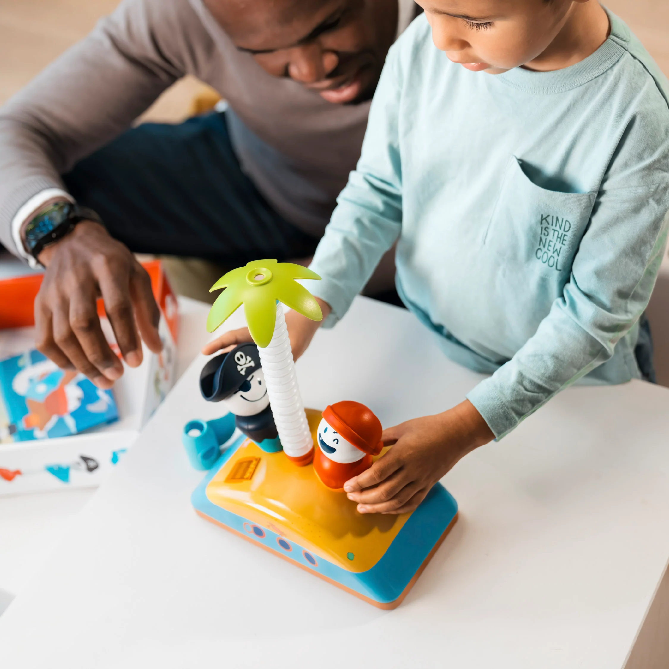 SmartMax My First Pirates Magnetic Building Play Set for Ages 1-5 - Image 11