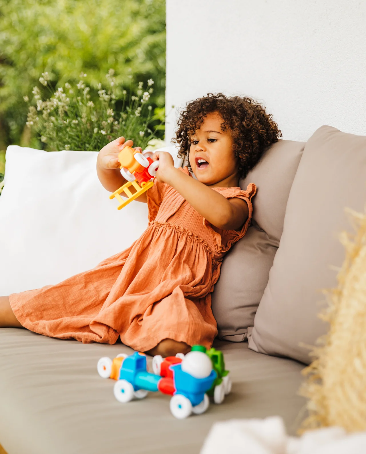 SmartMax My First Vehicles Magnetic Discovery Dynamic STEM Play Set for Ages 1+ - Image 12