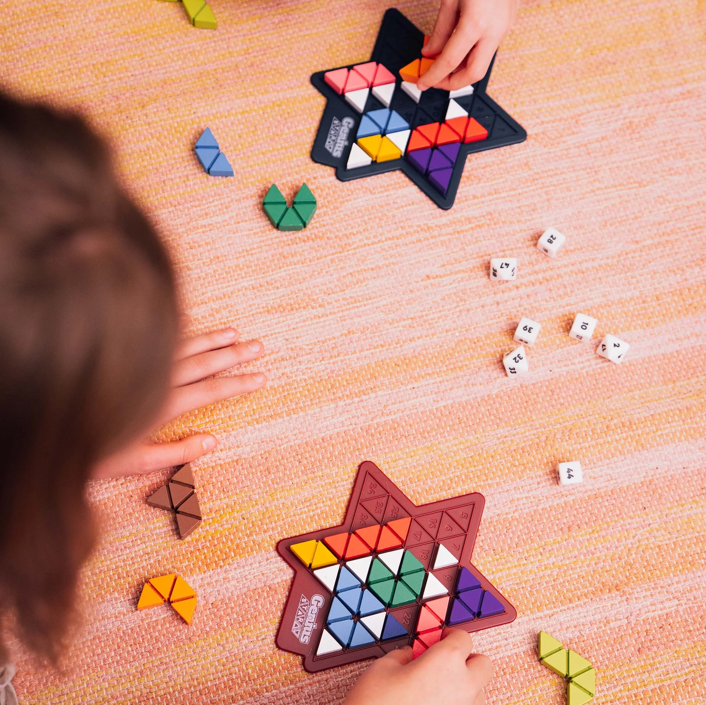 The Genius Star - A Toy of The Year Award-Winning Family Board Game for Two Players Ages 8+ - Image 10